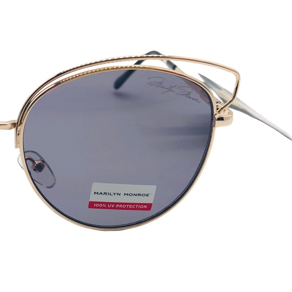 🚫SOLD🚫 - Picture 4 of 8